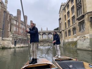 Let's Go Punting In Cambridge - Cambridge Punting Tours | Enjoy Punting