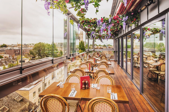 SIX Brasserie Cambridge rooftop terrace for dining, ideal for proposas