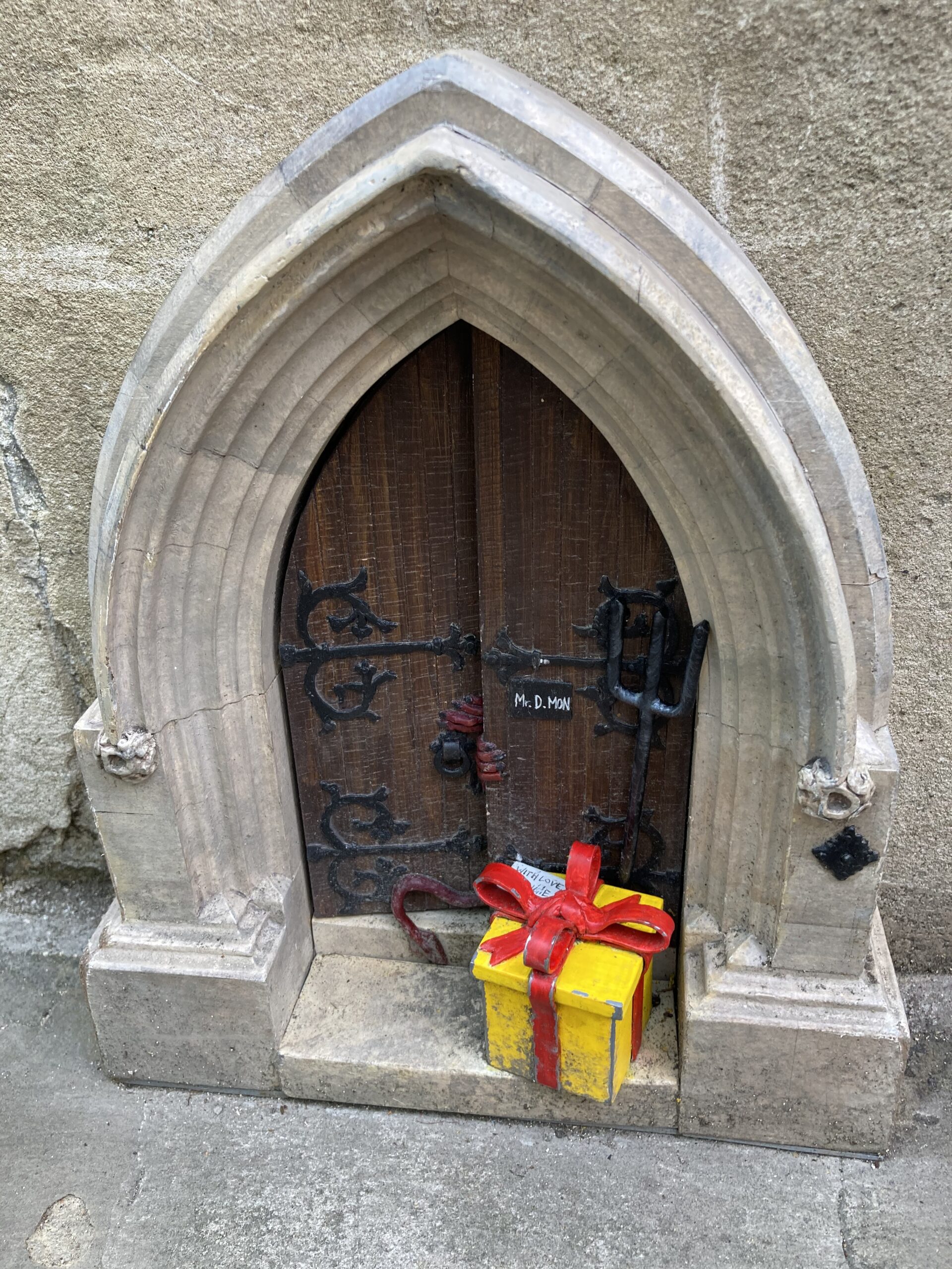 dinky door