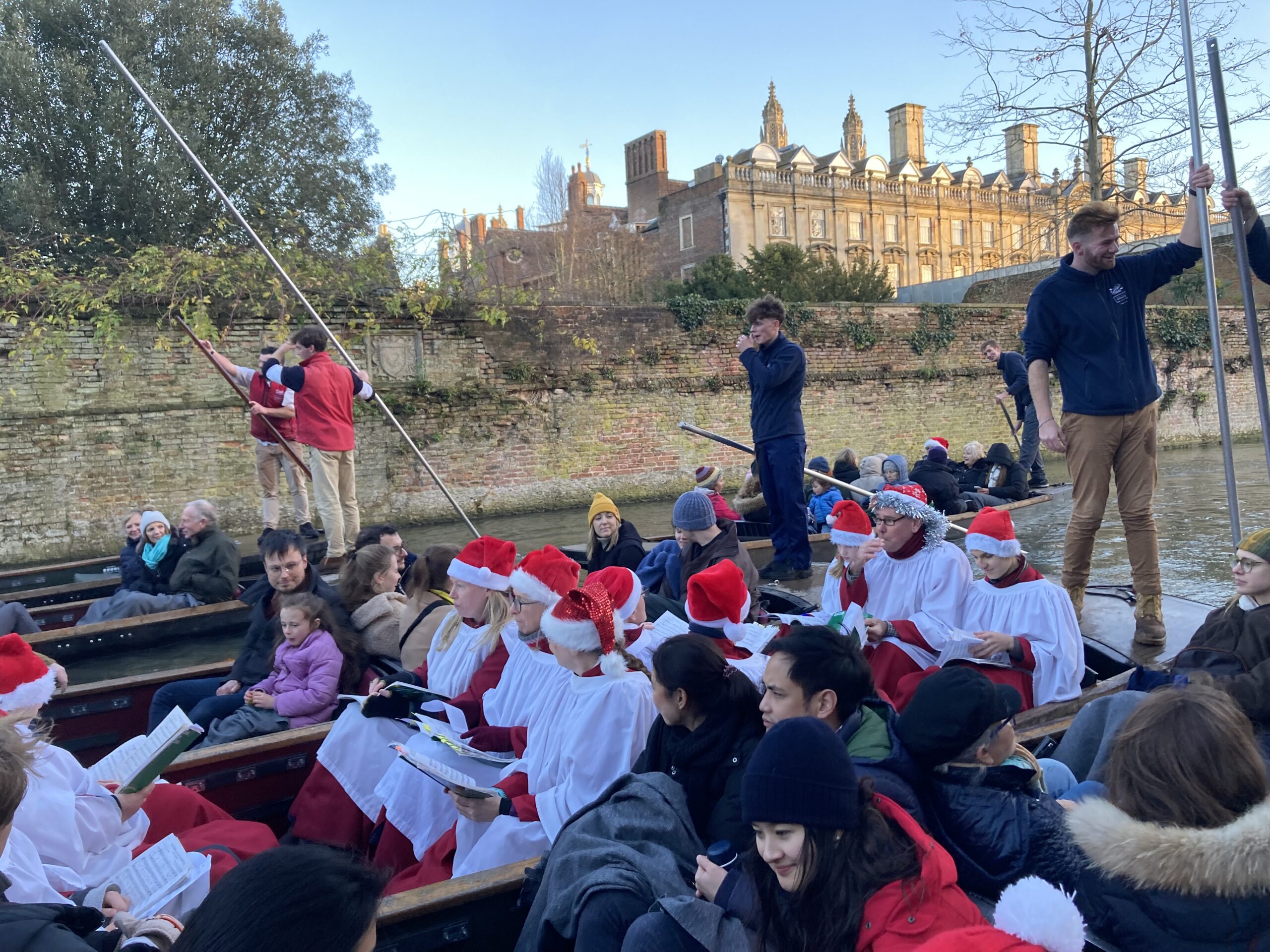 Christmas Carols on the River with Let's Go Punting